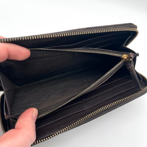 BOTTEGA VENETA Intrecciato Woven Leather Zip-Around Long Wallet - Picture 10 of 15